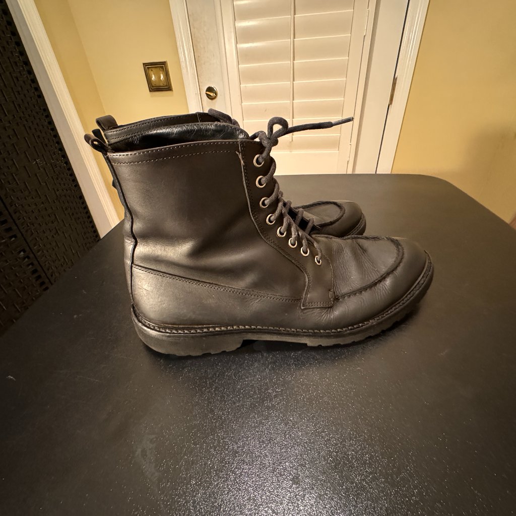 Bergdorf Goodman Eur 41 Black Leather Laceup Boot Made In Italy — image 4 of 8